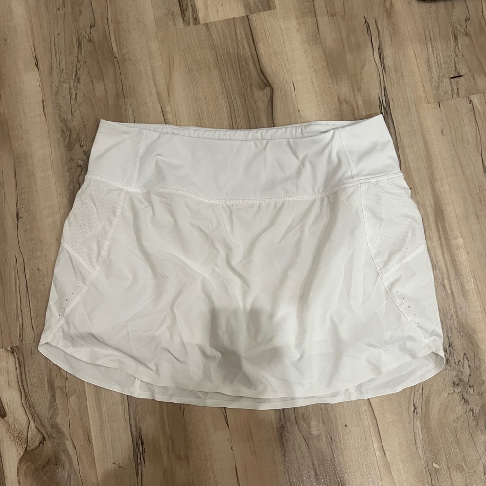 White Athleta Just Run With It Skort 14”